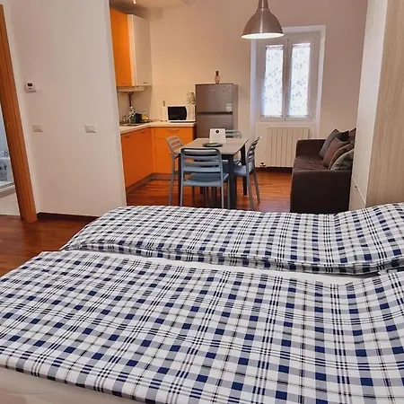 My House&apartments * 아그라테브리안자