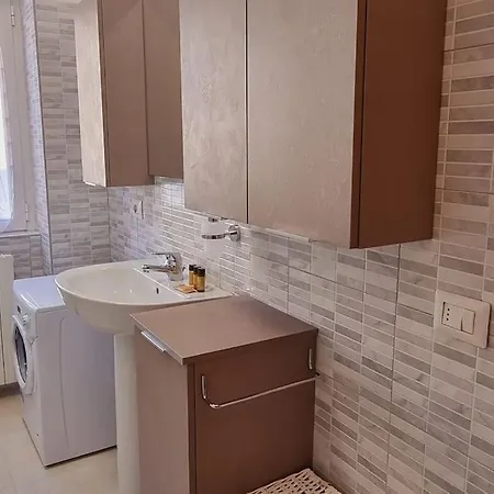 아파트 My House&apartments 아그라테브리안자